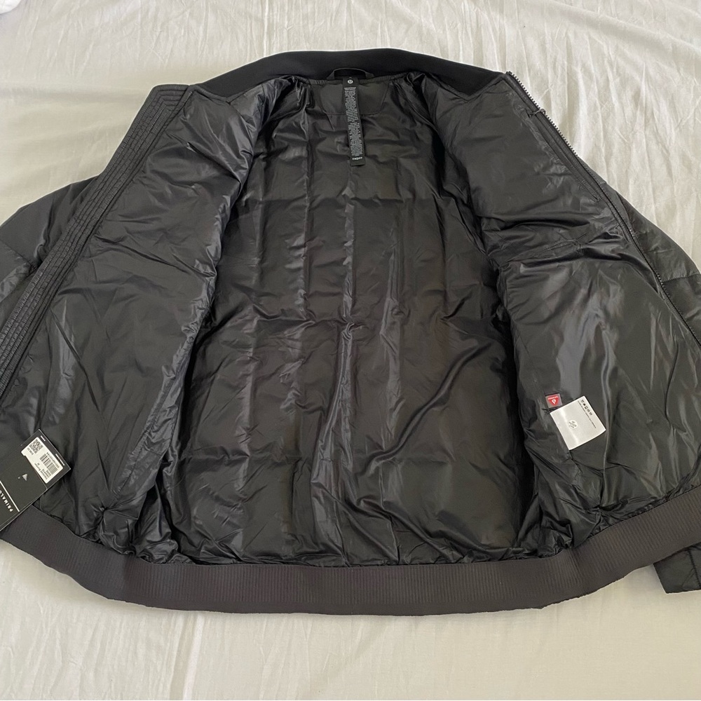 Lululemon Insulated Bomber Jacket GGRE Graphite Gray Dark Men's Size Medium - Picture 3 of 6